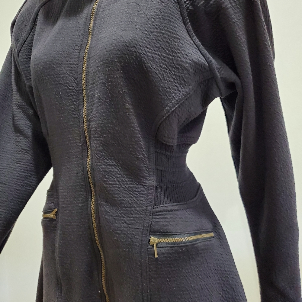 Jacket - Picture 4 of 6
